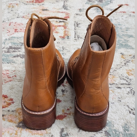 Madewell Leather Lace-Up Lugsole Boots - Picture 3 of 10